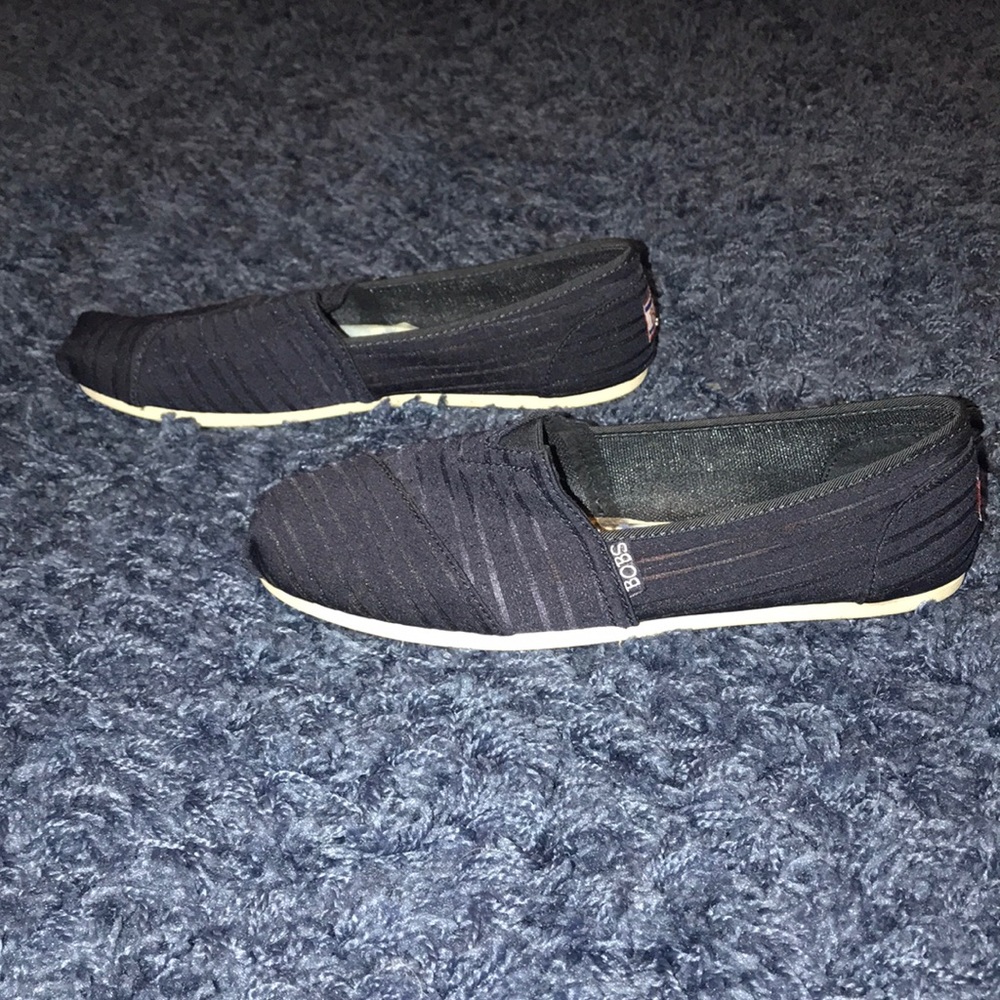 Bobs - Picture 3 of 6